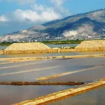 Erice Bassa Апартаменты *
